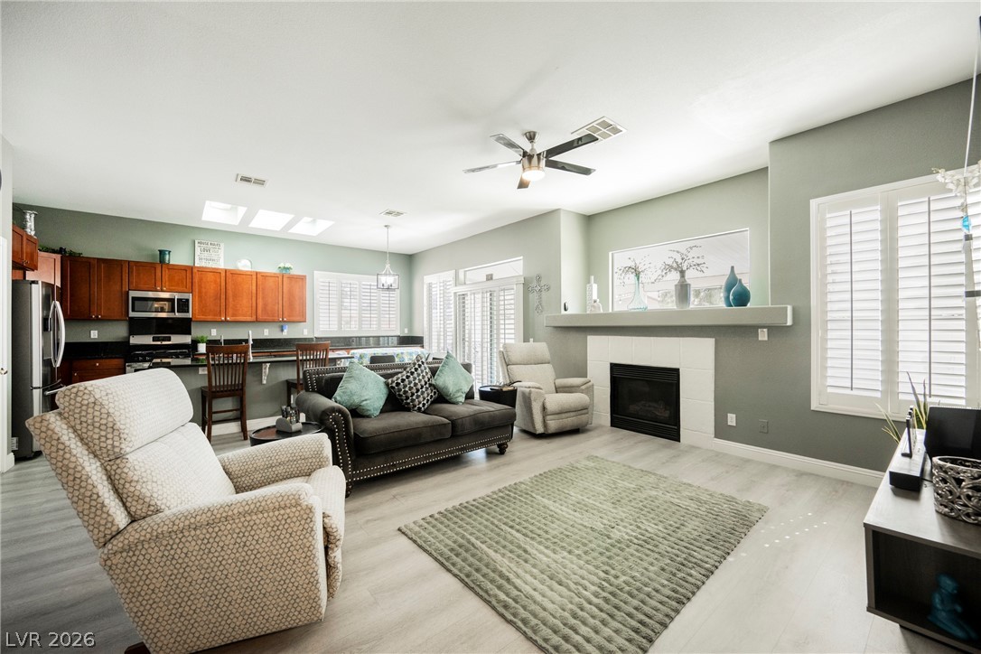 8709 Butterchurn Avenue Las Vegas NV 89143