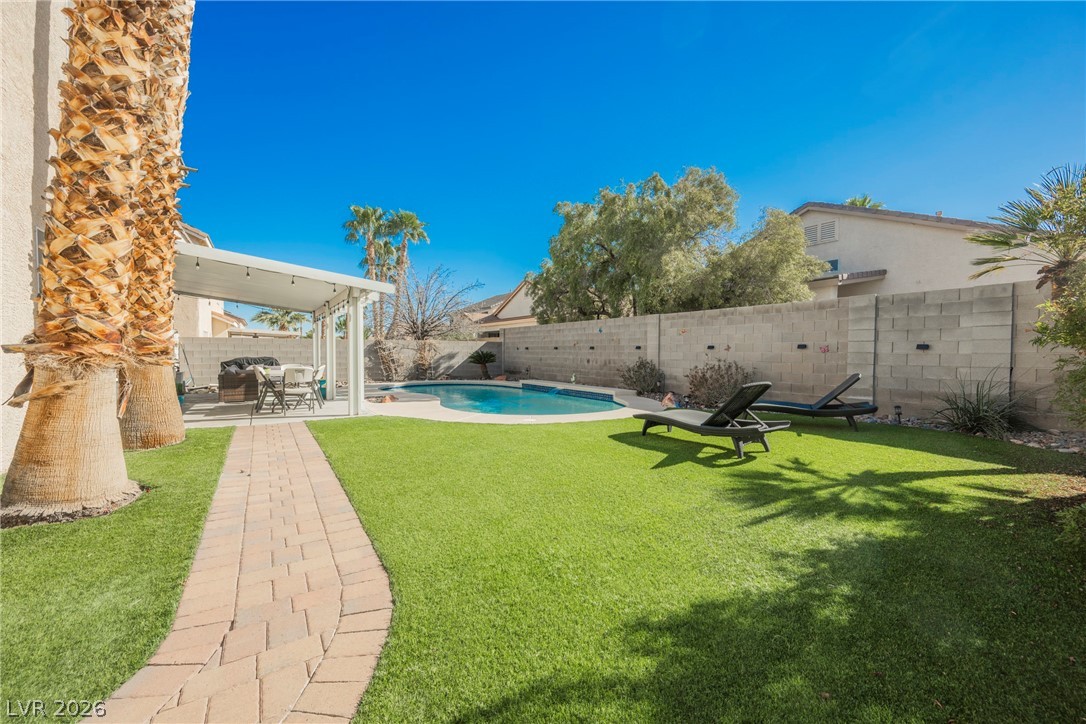8709 Butterchurn Avenue Las Vegas NV 89143