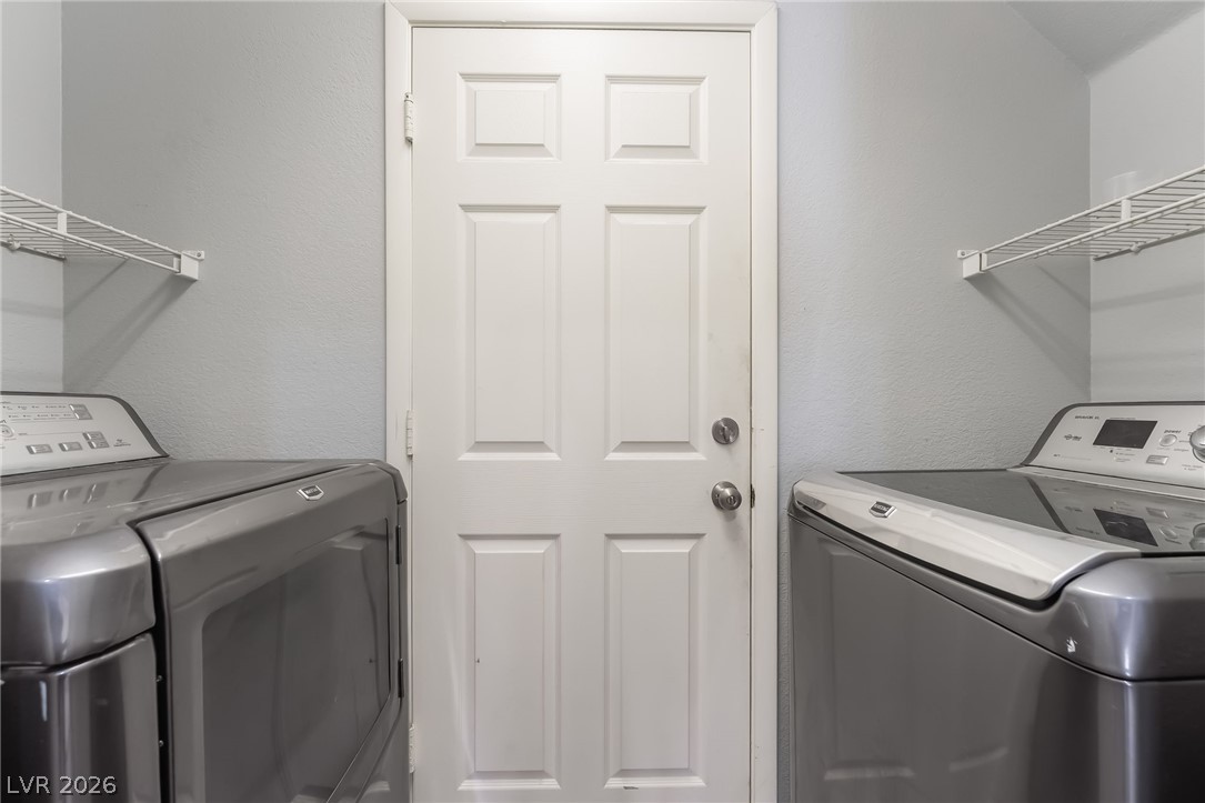 7527 Jacaranda Leaf Street Las Vegas NV 89139