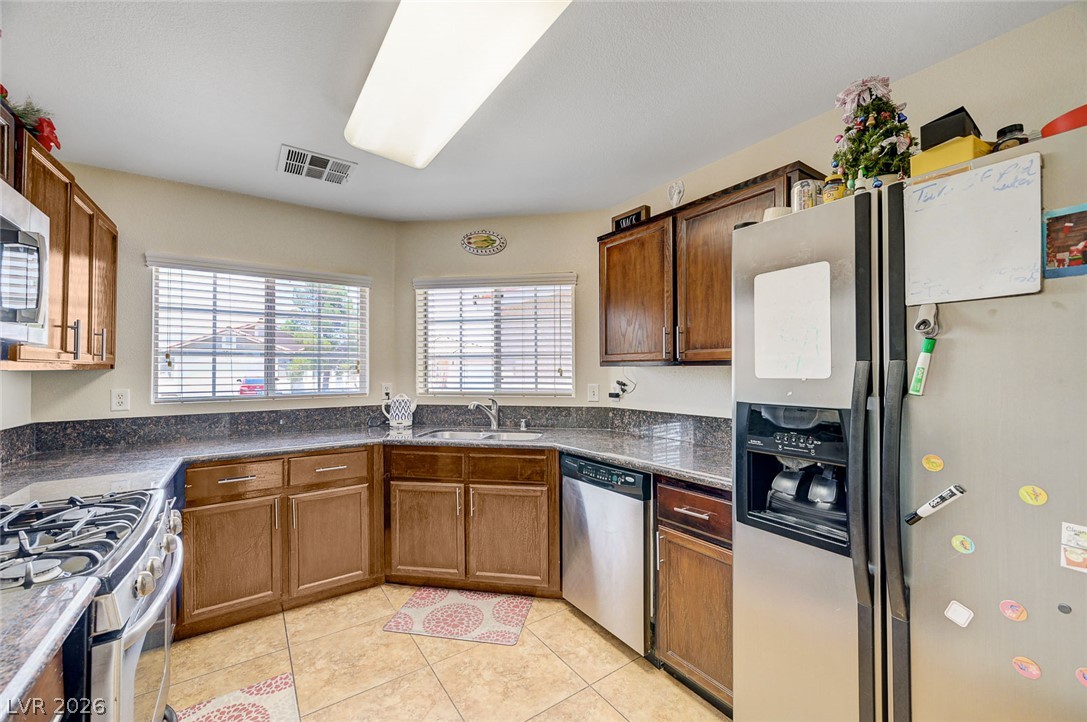 1119 Emerald Stone Avenue North Las Vegas NV 89081