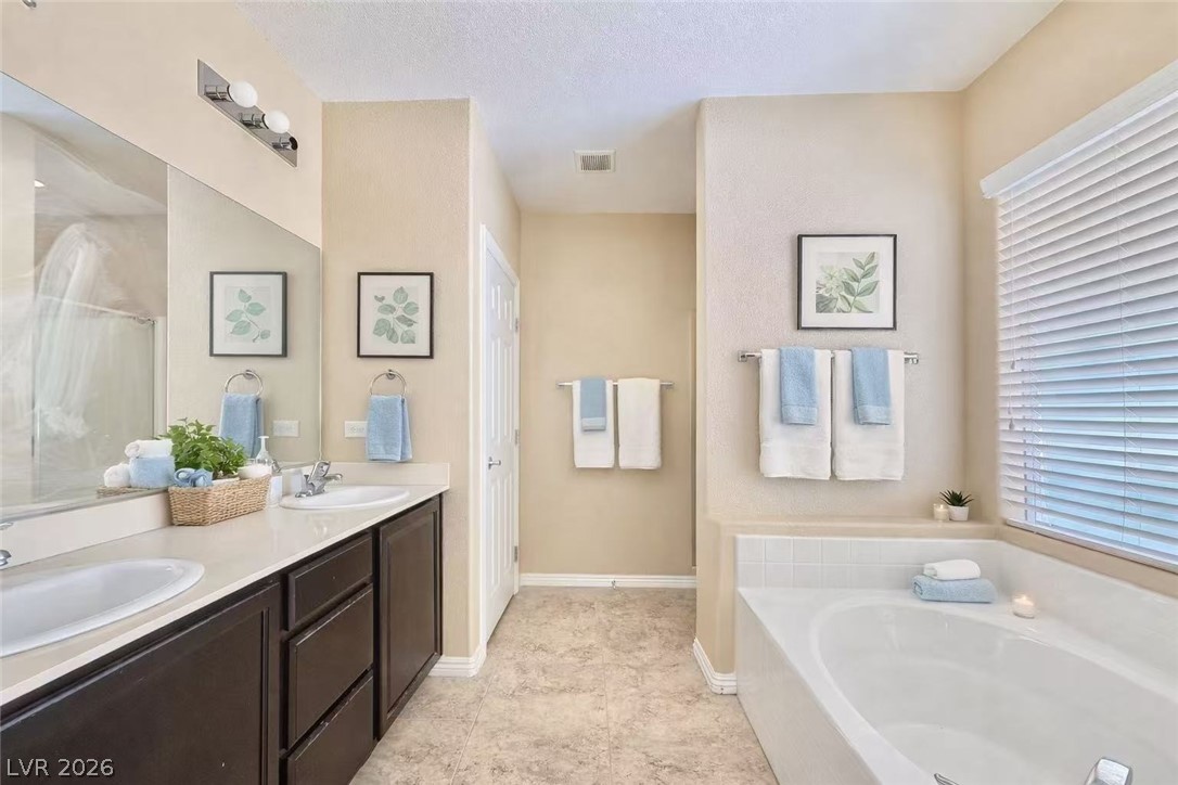 8441 Spirit Vale Avenue Las Vegas NV 89117