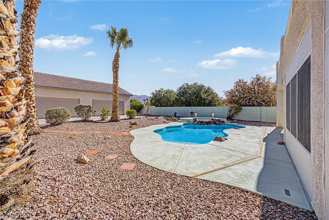 8508 Brody Marsh Avenue Las Vegas NV 89143