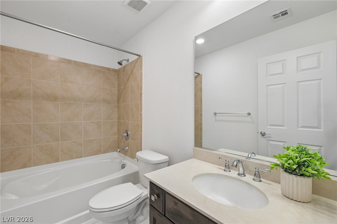 7766 Pacific Dunes Street Las Vegas NV 89139