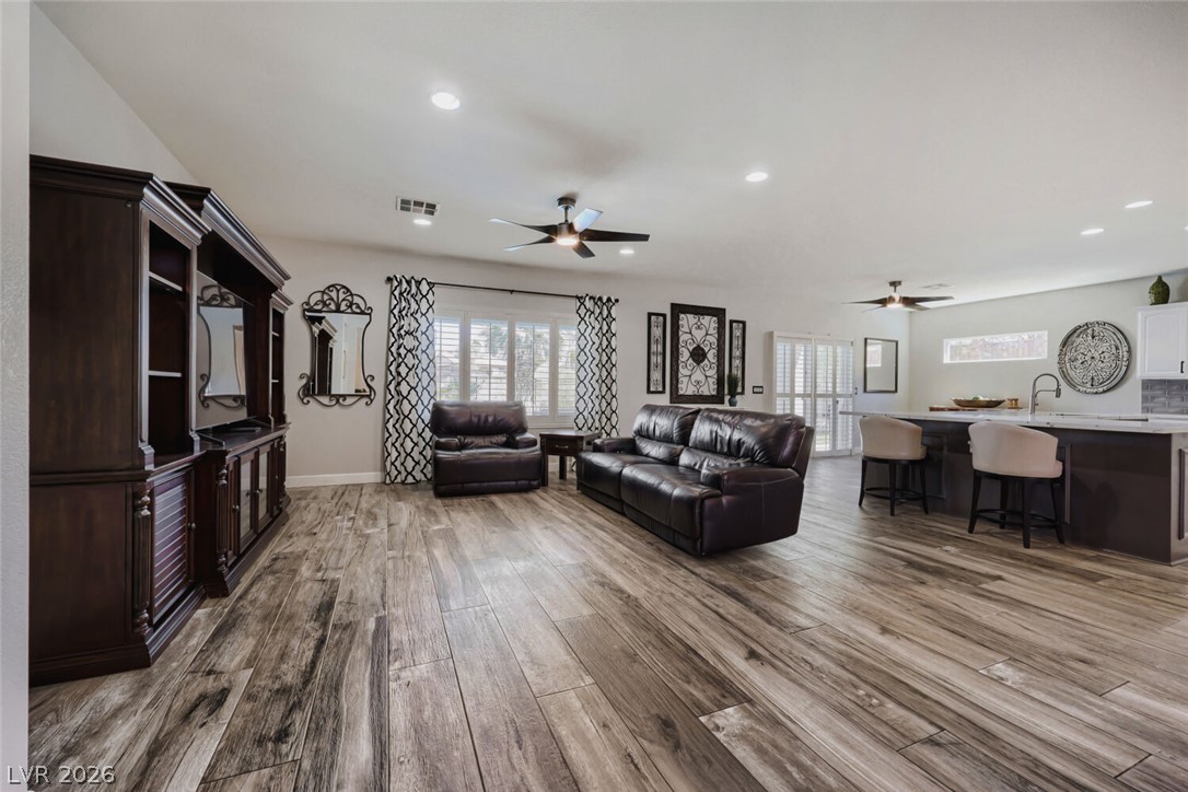 2992 Foxtail Creek Avenue Henderson NV 89052
