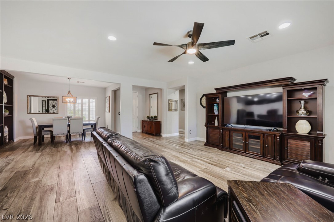 2992 Foxtail Creek Avenue Henderson NV 89052