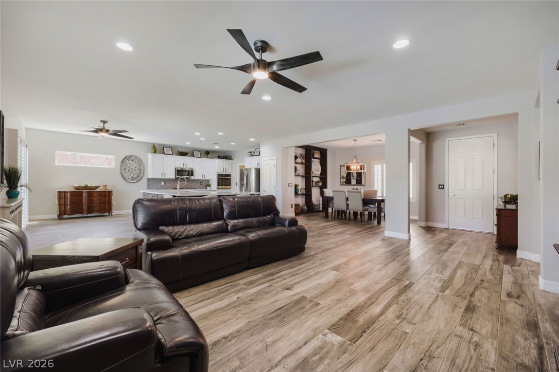 2992 Foxtail Creek Avenue Henderson NV 89052