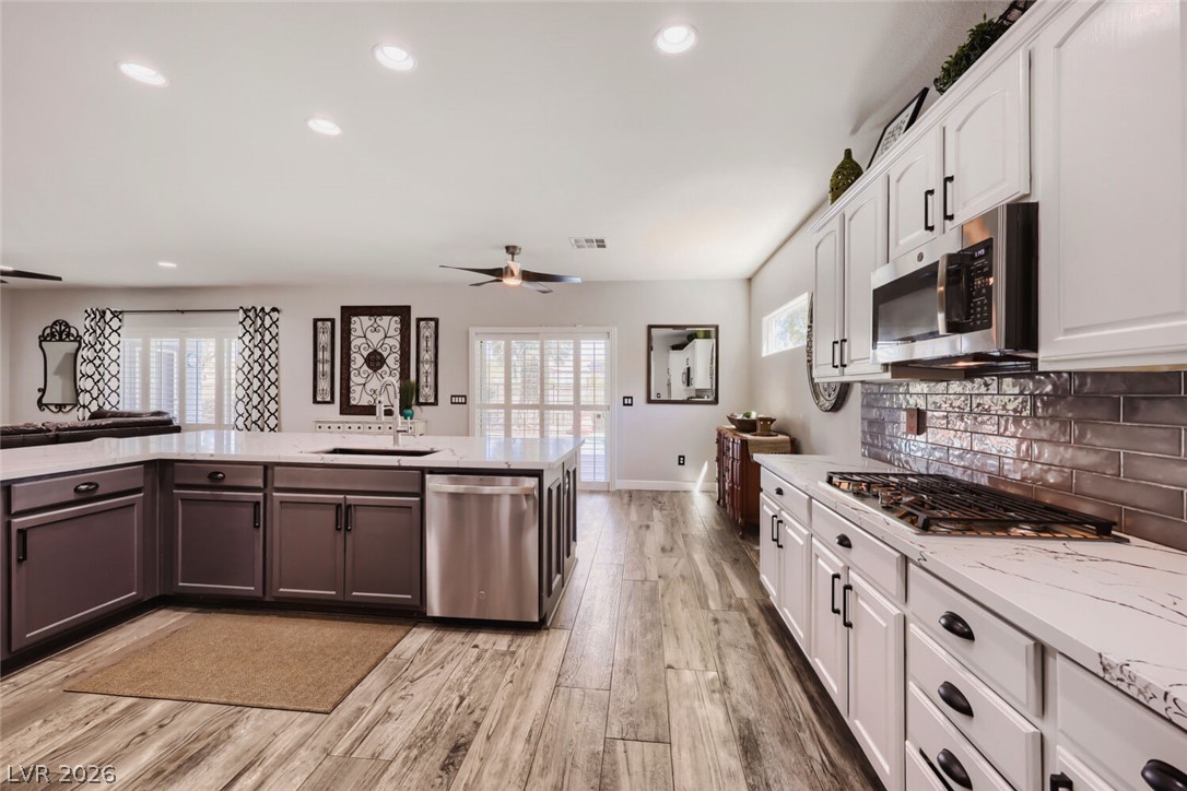 2992 Foxtail Creek Avenue Henderson NV 89052