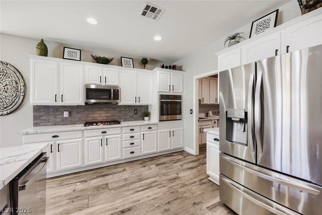 2992 Foxtail Creek Avenue Henderson NV 89052