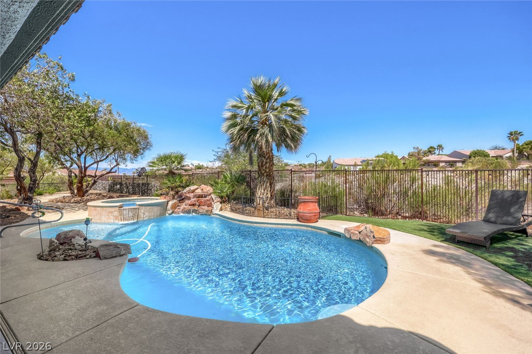 2992 Foxtail Creek Avenue Henderson NV 89052