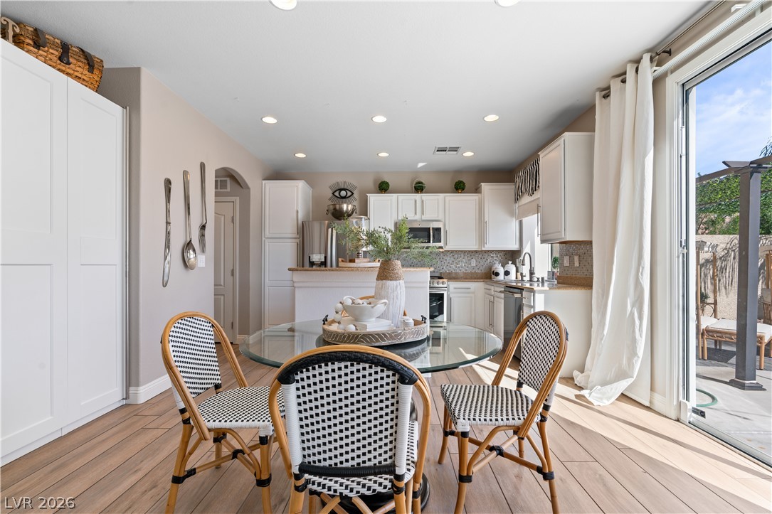 10464 Mulvaney Circle Las Vegas NV 89141