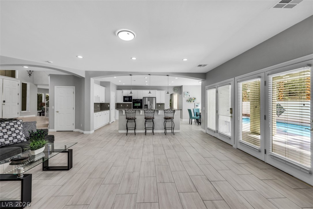 160 Tamarron Cliffs Street Las Vegas NV 89148