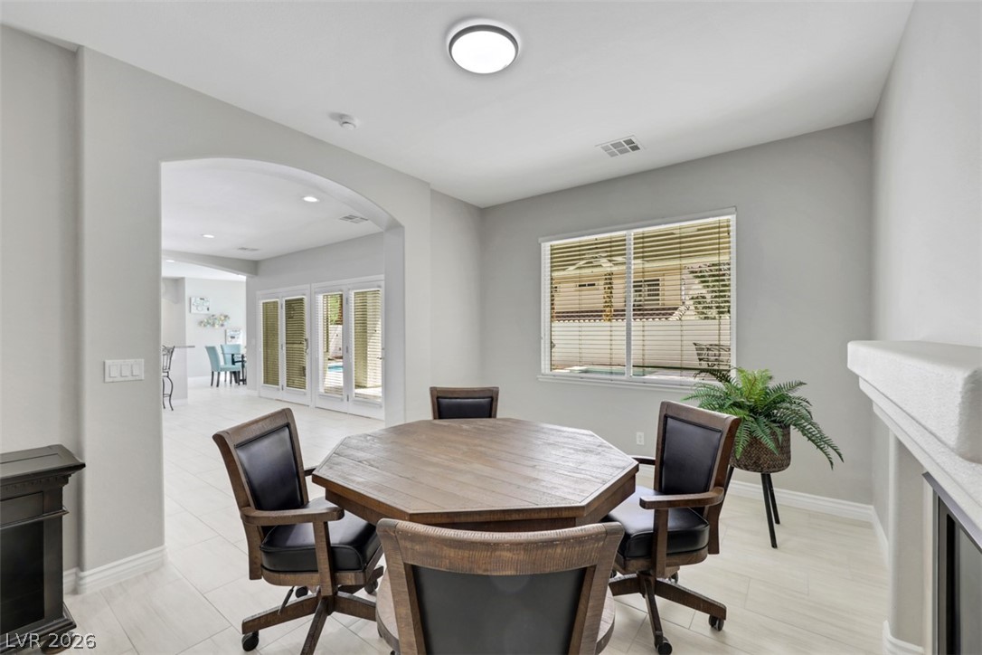160 Tamarron Cliffs Street Las Vegas NV 89148