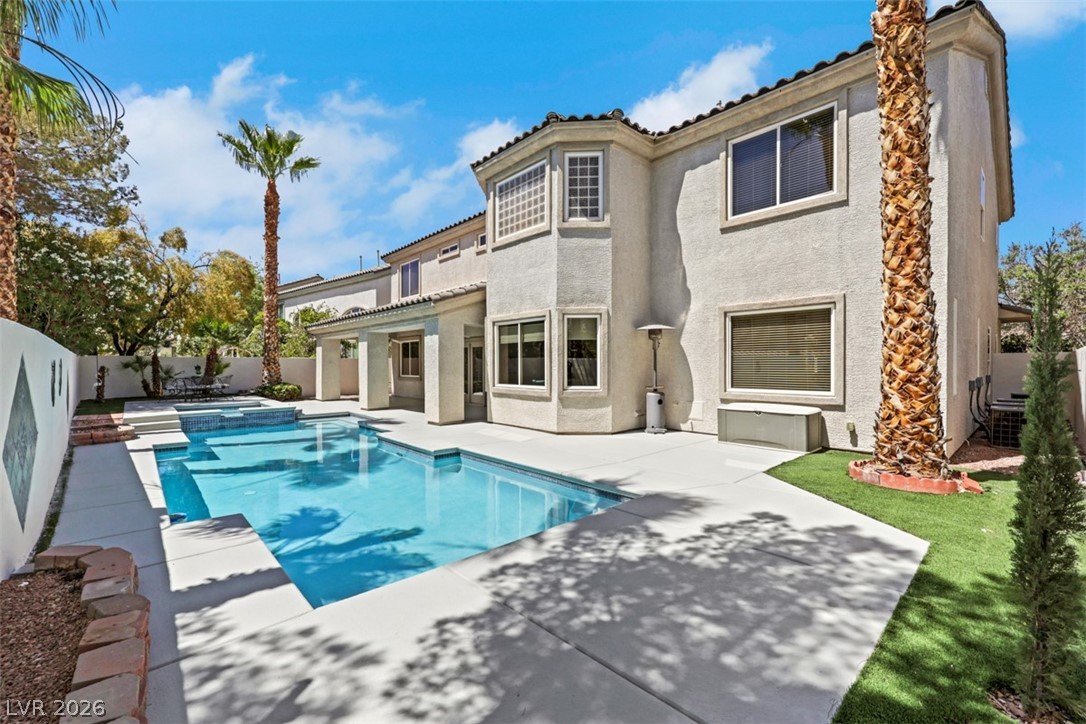 160 Tamarron Cliffs Street Las Vegas NV 89148
