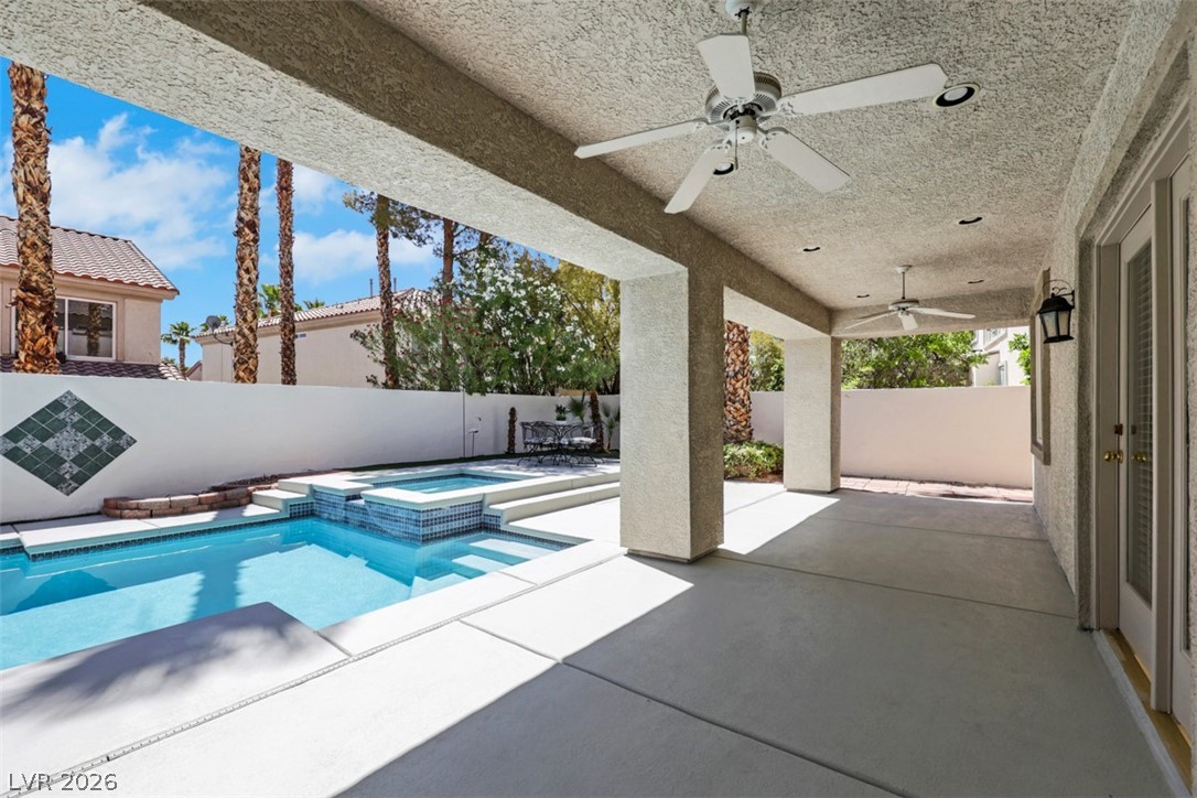 160 Tamarron Cliffs Street Las Vegas NV 89148