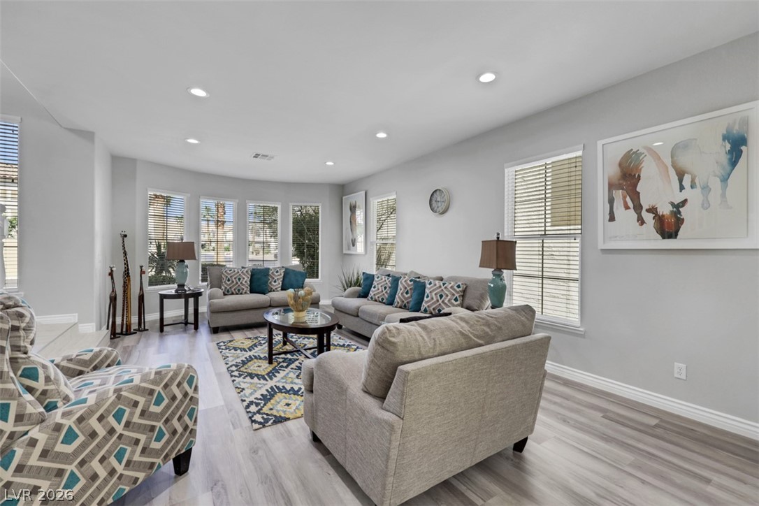 160 Tamarron Cliffs Street Las Vegas NV 89148