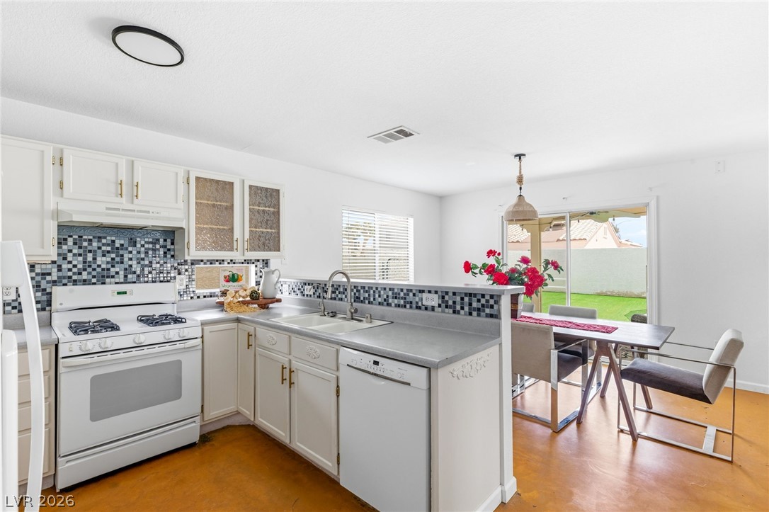 8233 Hydra Lane Las Vegas NV 89128