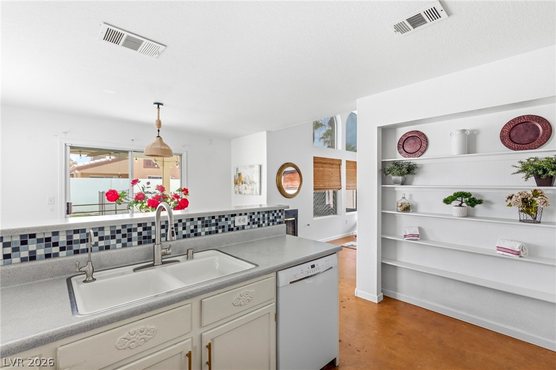 8233 Hydra Lane Las Vegas NV 89128