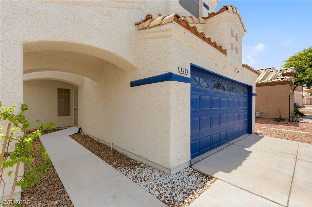 8233 Hydra Lane Las Vegas NV 89128