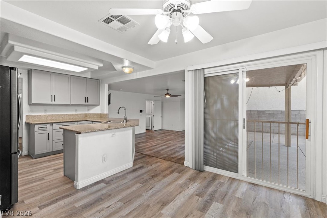 1792 East Quartz Landing Avenue Las Vegas NV 89183
