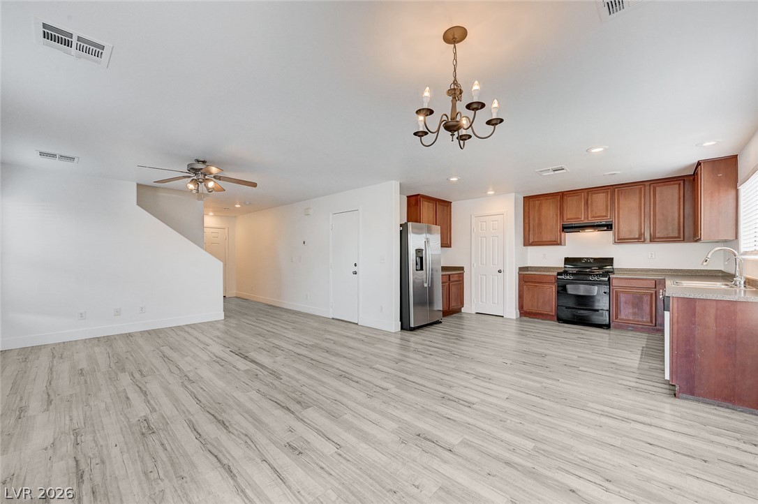 194 Gilliflower Avenue Las Vegas NV 89183