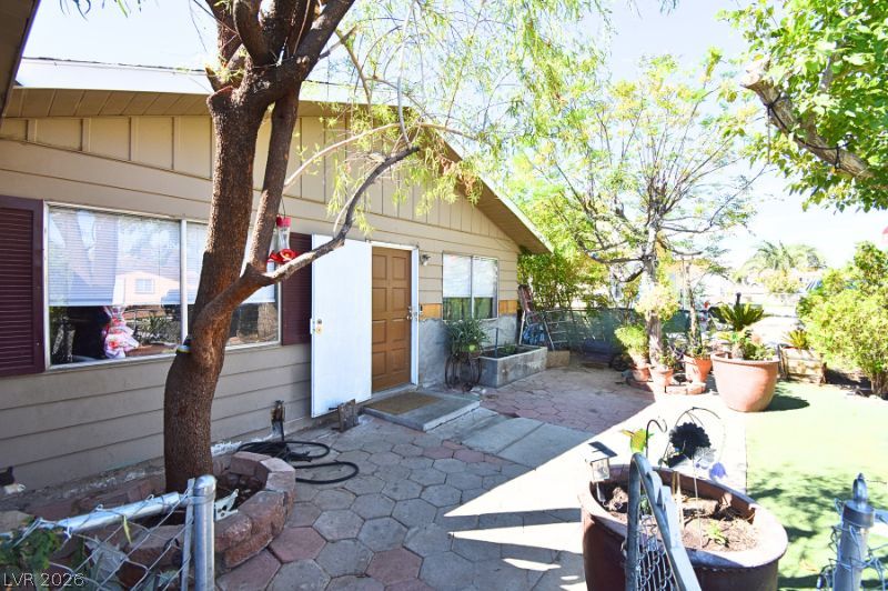 5305 Camden Avenue Las Vegas NV 89122