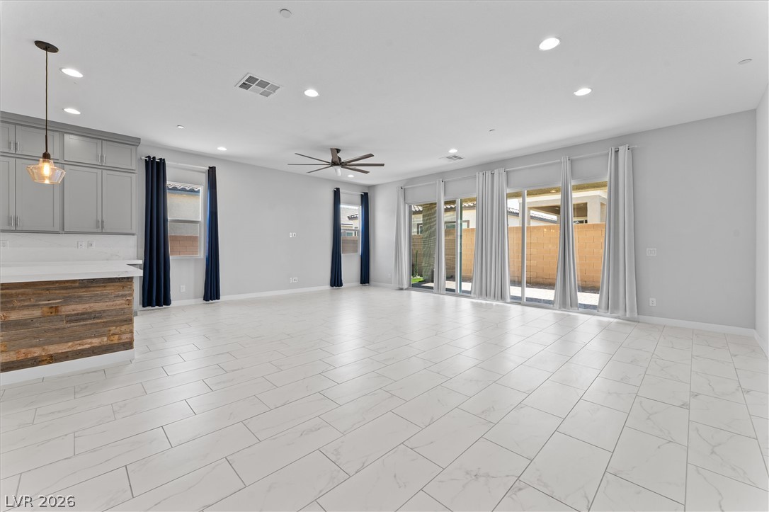 879 Klamath Springs Street Henderson NV 89011