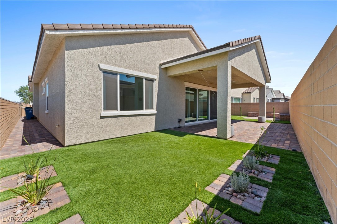 879 Klamath Springs Street Henderson NV 89011