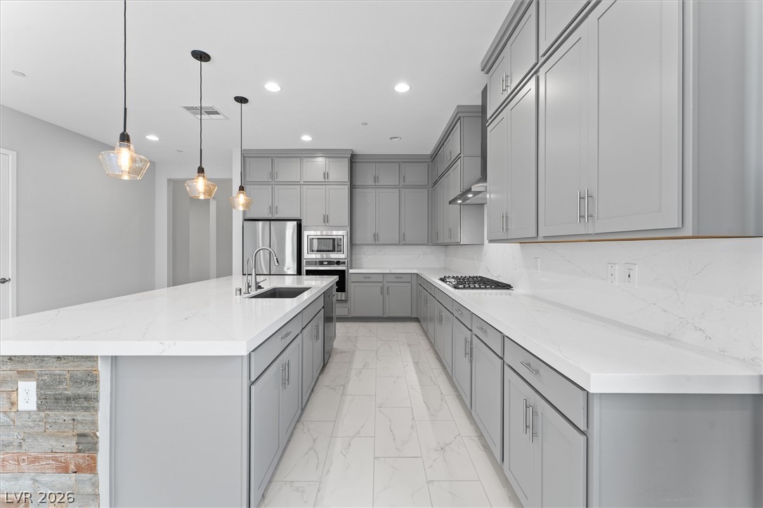 879 Klamath Springs Street Henderson NV 89011