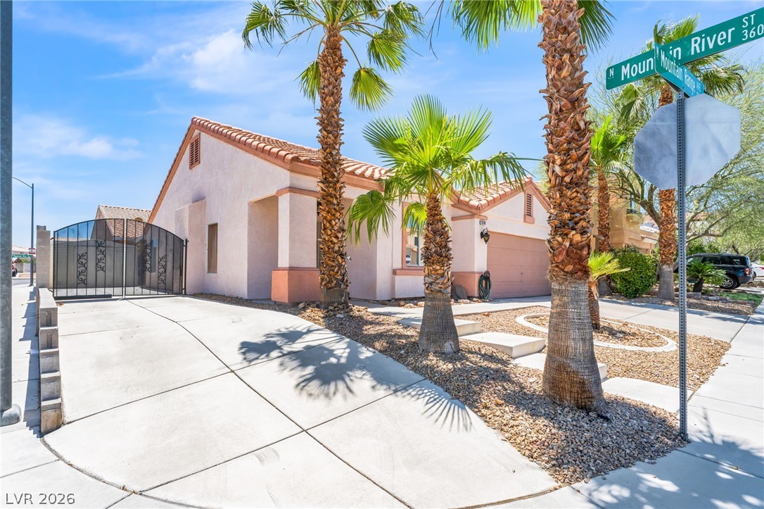 9301 Mountain Range Avenue Las Vegas NV 89129