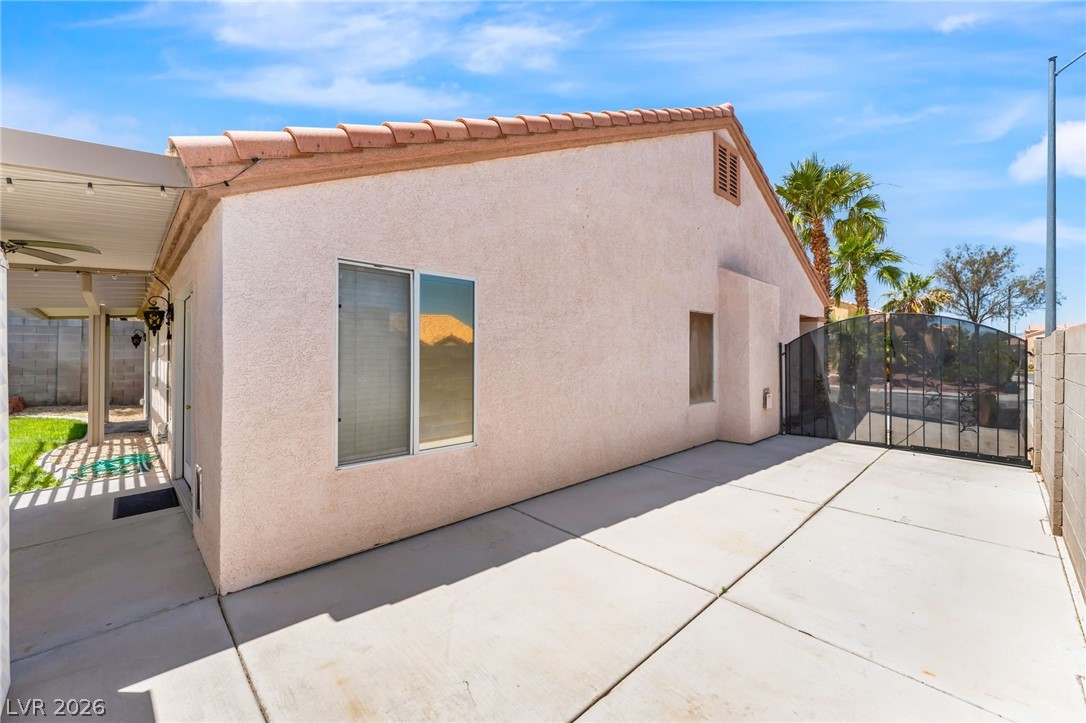 9301 Mountain Range Avenue Las Vegas NV 89129