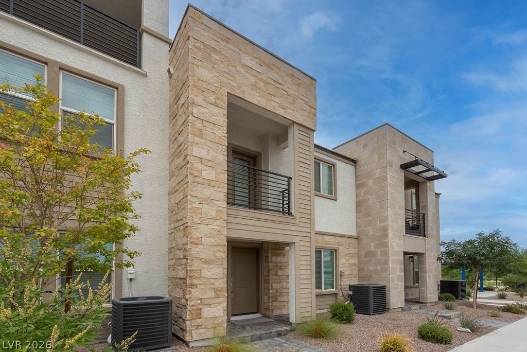 902 Bronzite Street Henderson NV 89011