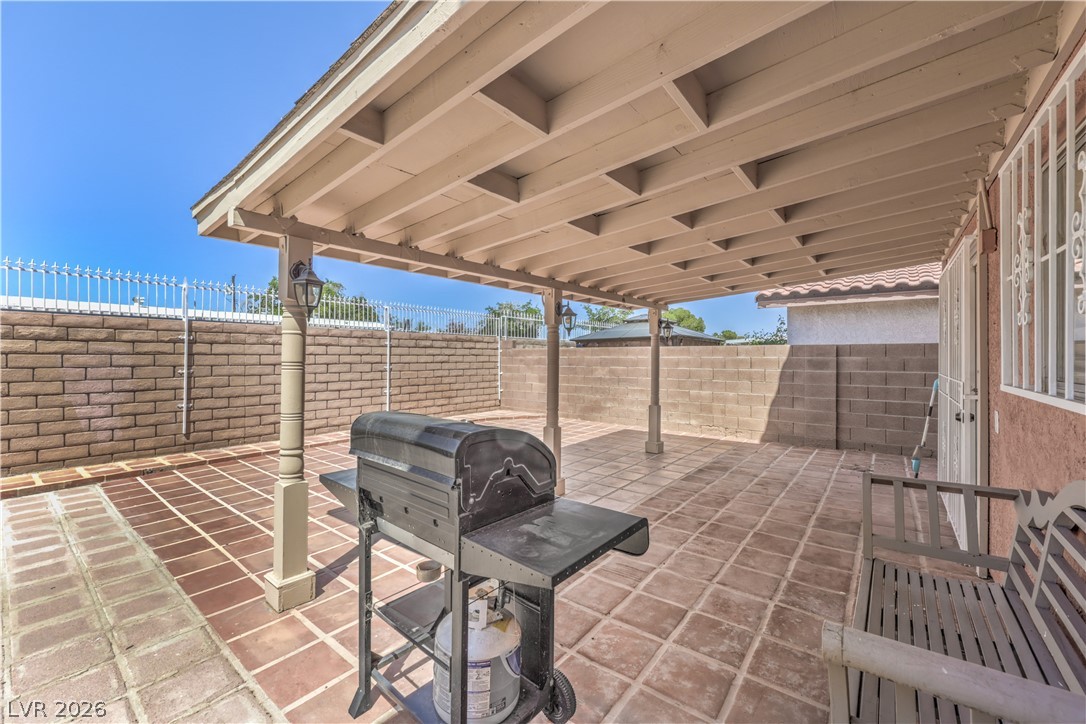 3352 Bridgeport Drive Las Vegas NV 89121