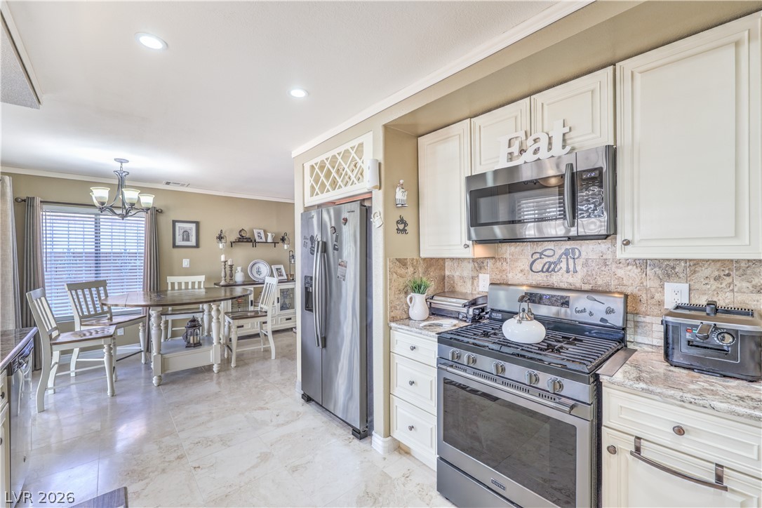 3352 Bridgeport Drive Las Vegas NV 89121