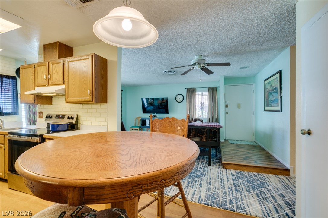 2556 Paradise Village Way Las Vegas NV 89120