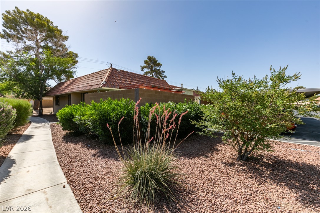 2556 Paradise Village Way Las Vegas NV 89120