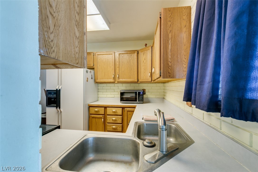 2556 Paradise Village Way Las Vegas NV 89120