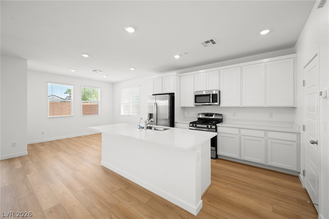 8154 Gusty Brook Street Las Vegas NV 89113