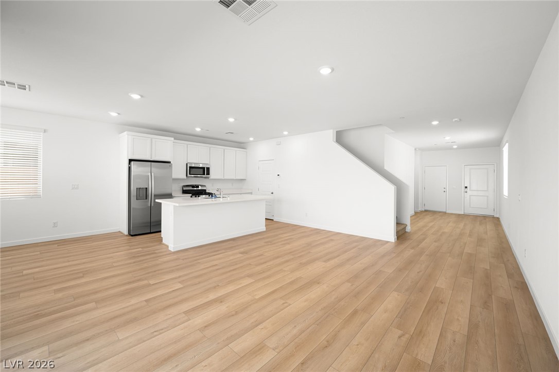 8154 Gusty Brook Street Las Vegas NV 89113