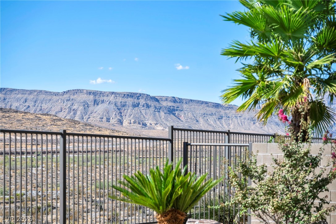12319 Skyracer Drive Las Vegas NV 89138