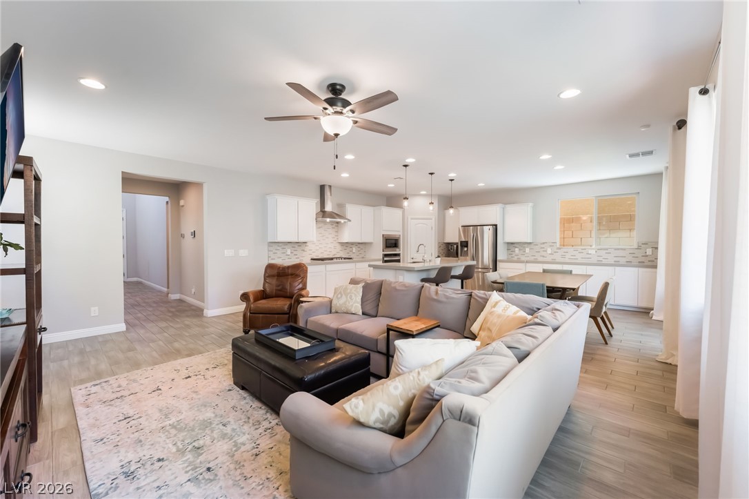 10816 Edgestone Avenue Las Vegas NV 89166