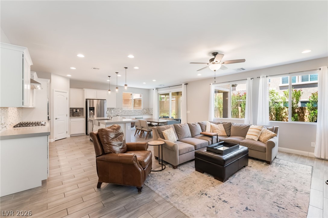 10816 Edgestone Avenue Las Vegas NV 89166
