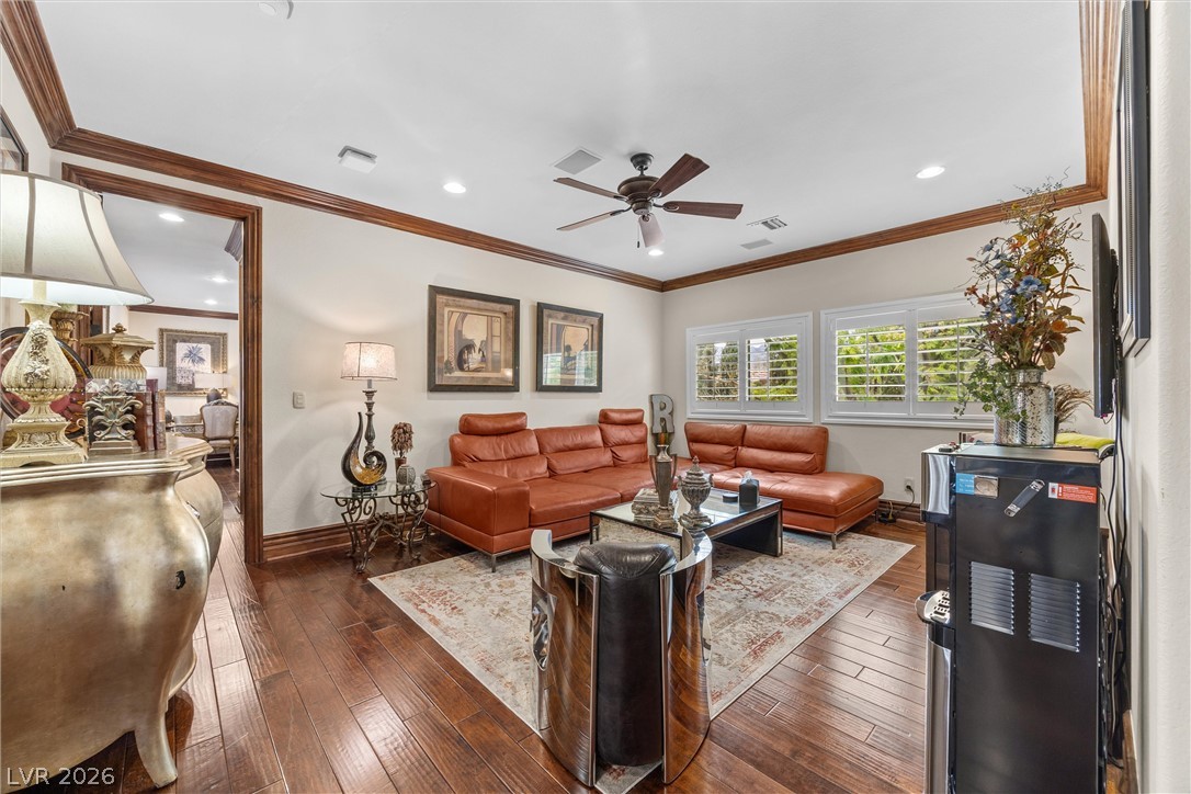 8904 Tavistock Court Las Vegas NV 89134