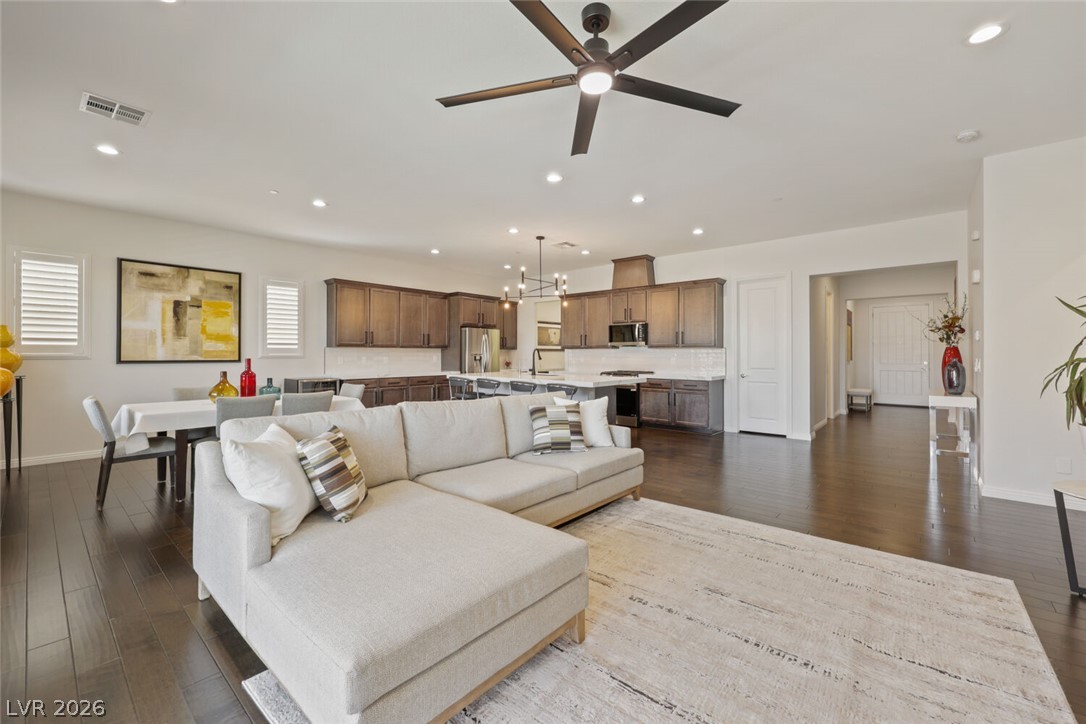3084 Porte La Paz Avenue Henderson NV 89044