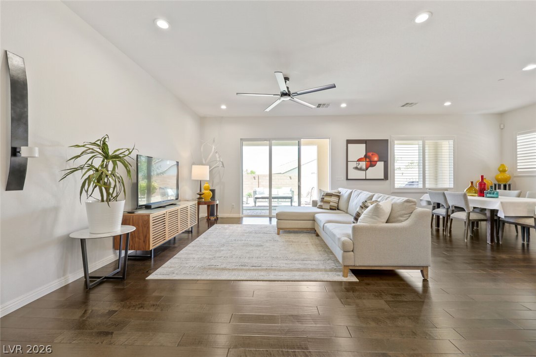 3084 Porte La Paz Avenue Henderson NV 89044