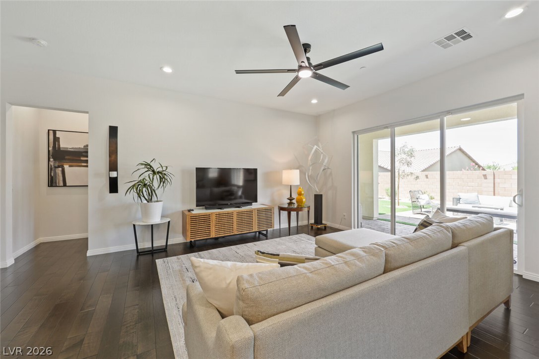 3084 Porte La Paz Avenue Henderson NV 89044