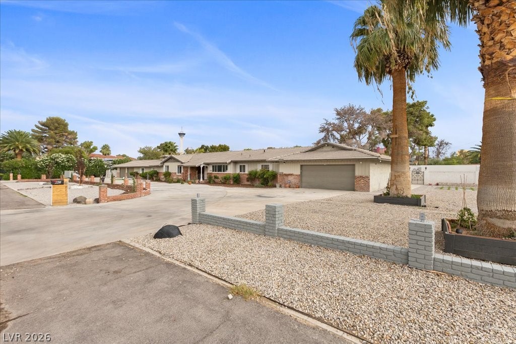 2211 Edgewood Avenue Las Vegas NV 89102