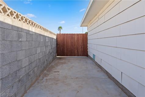 6208 Cromwell Avenue Las Vegas NV 89107