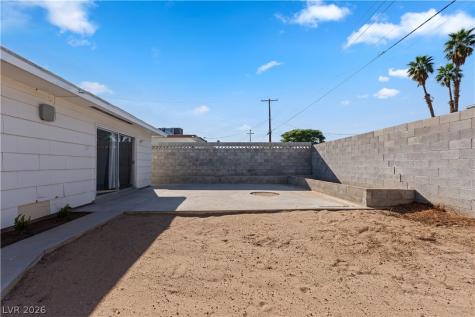 6208 Cromwell Avenue Las Vegas NV 89107