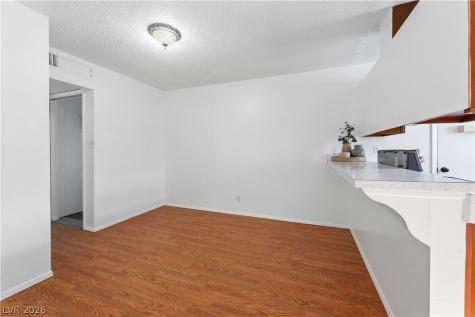 6208 Cromwell Avenue Las Vegas NV 89107