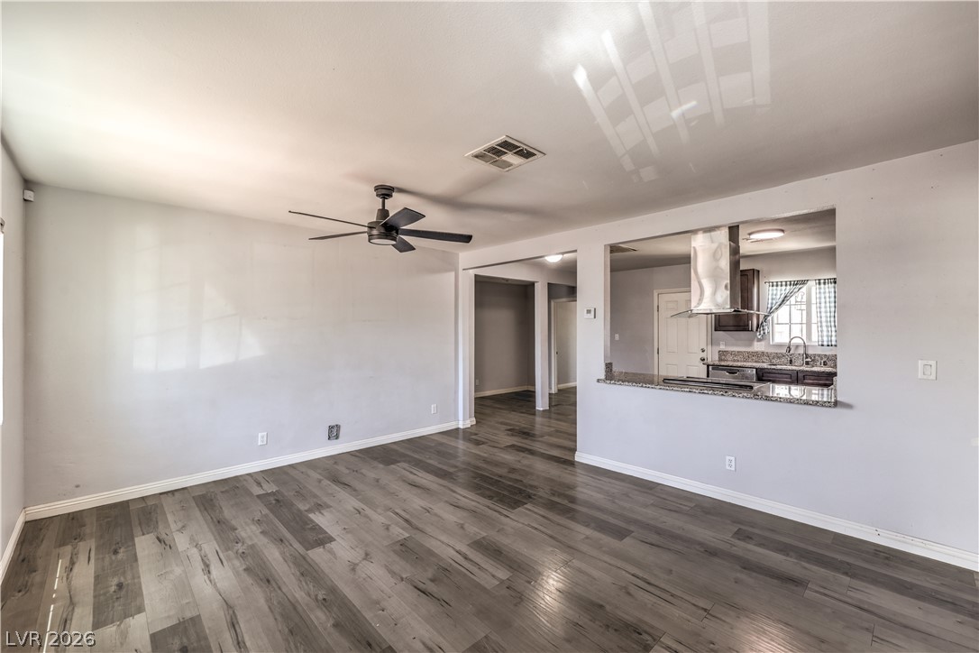 637 Bell Drive Las Vegas NV 89101